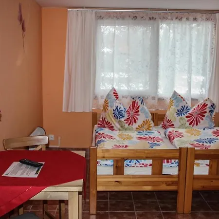 Motel Dlouha Louka מוטל